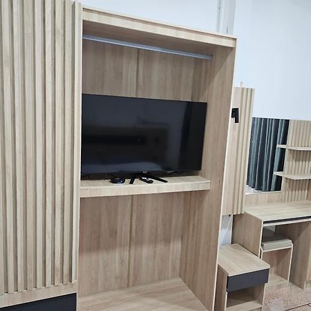 Urban Jungle Hostel Бангкок Экстерьер фото